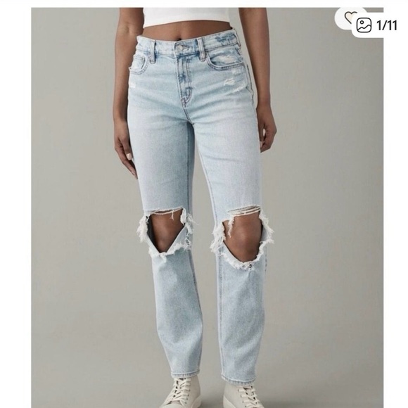 American Eagle Outfitters Denim - American Eagle Light Wash super high rise ankle straight distressed jeans 0P